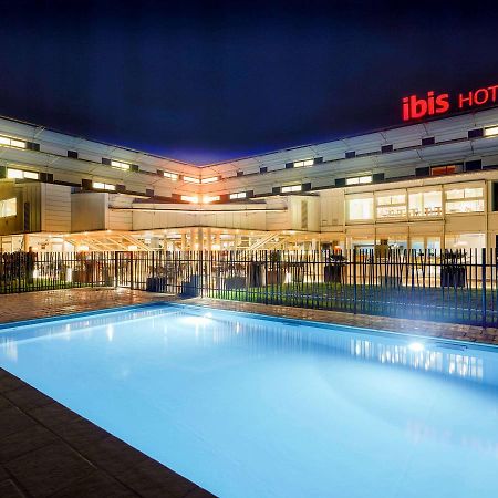 Отель Ibis Site Du Futuroscope Чассенеуил-Ду-Поитоу Экстерьер фото